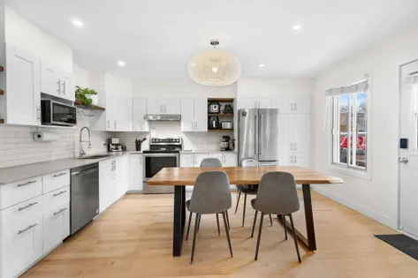 8 rooms apartment of 113m² in Montreal