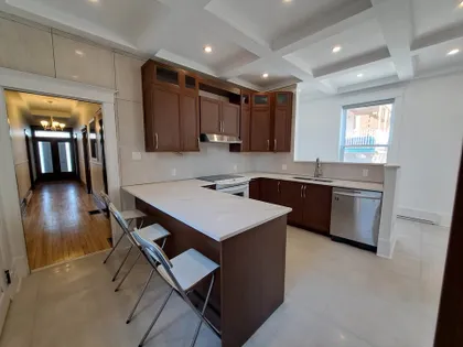 6 rooms apartment of 96m² in Montreal