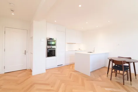 2 rooms apartment of 70m² in Montreal