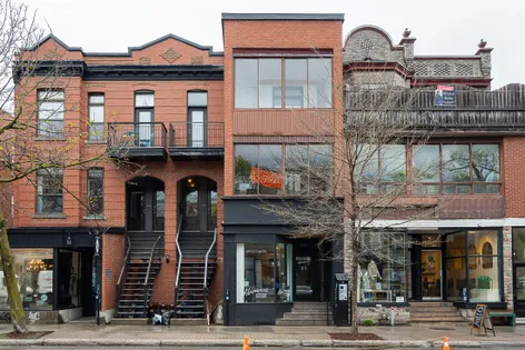 4 rooms apartment of 128m² in Montreal