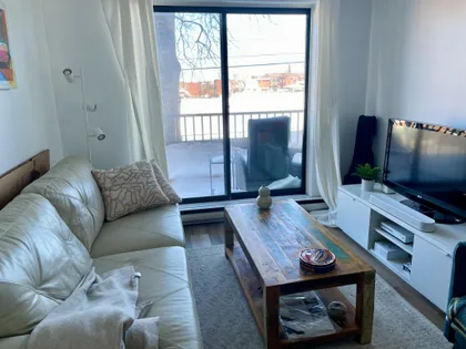 1 room apartment of 69m² in Montreal