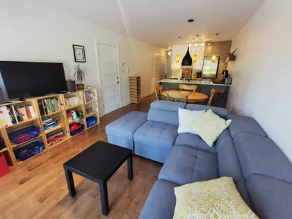 4 rooms apartment of 650m² in Montreal