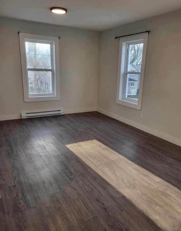 Beau 2 1/2, style Studio, plein centre de Valleyfield, à 2 pas du Cégep et Hôpital, libre maintenant !