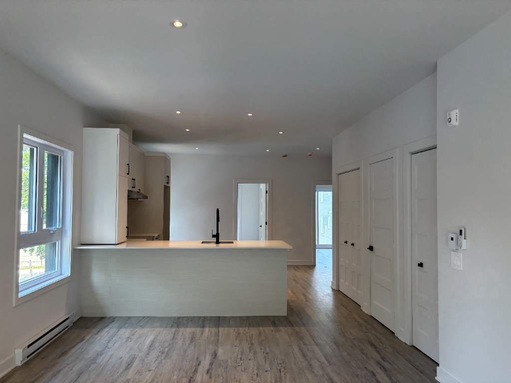 IMMEUBLE NEUF À DEUX-MONTAGNES - MAINTENANT À LOUER !