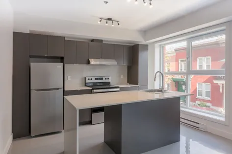1 room studio of 58m² in Montreal
