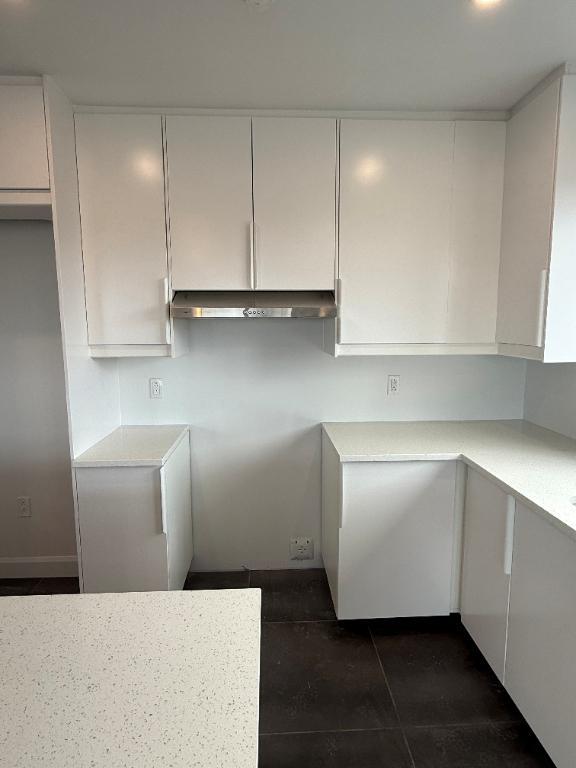 Magnifique logement 4 1/2 à louer - TRÈS GRAND