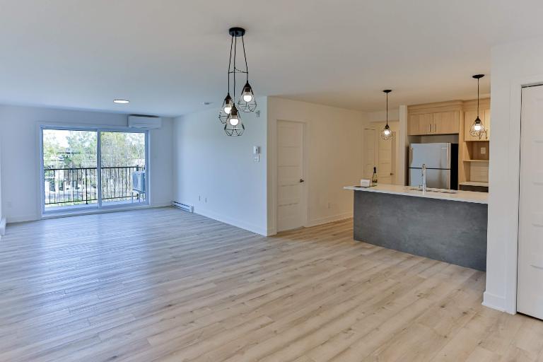 PROMO - SAINT-CHARLES - APPARTEMENT 4½ À LOUER POUR JUILLET