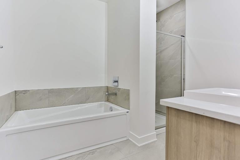 PROMO - SAINT-CHARLES - APPARTEMENT 4½ À LOUER POUR JUILLET