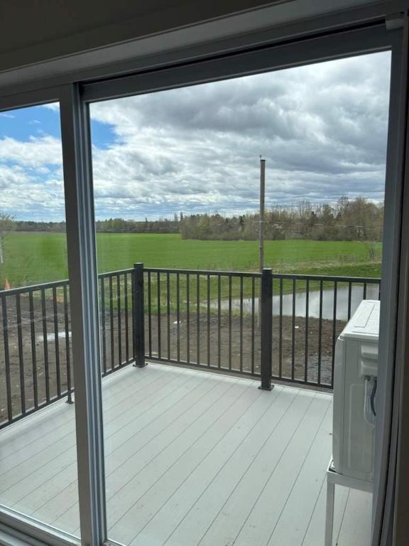 NOUVEAUX APPARTEMENTS DISPONIBLES MAINTENANT - 4½