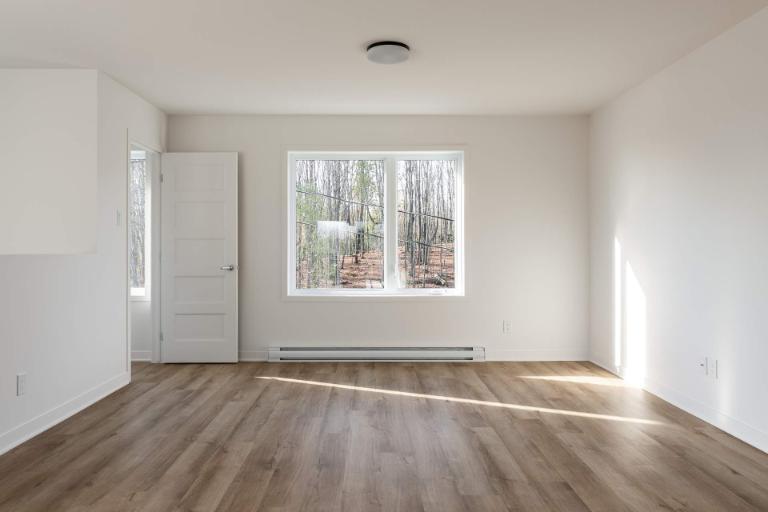 4½ neufs à louer à Brownsburgdisponible maintenant