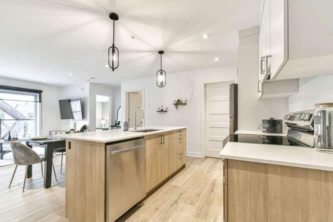 WOW! APPARTEMENT 4½ DISPONIBLE EN JUILLET - RABAIS