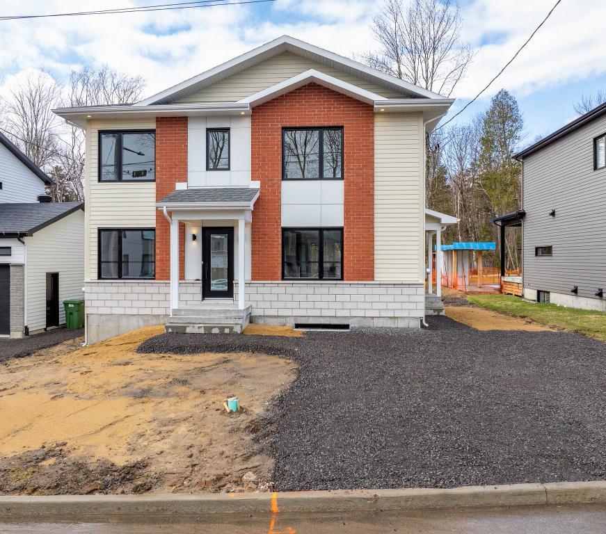 Maison neuve avec bachelor à louer Beauport 2950$/mois Québec