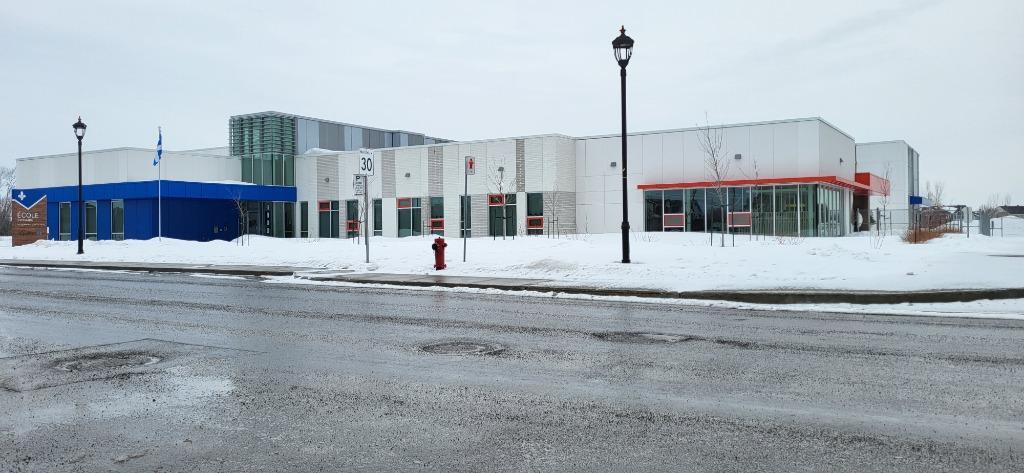 Logement 3 chambres, 2 salles de bain à St-Hyacinthe 1er octobre