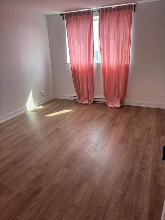 1 CH - 1 SDB - Gatineau - $930 /mo