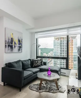 1 room apartment of 63m² in Dorval