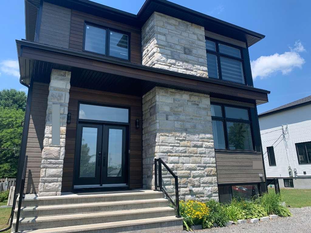 Maison à louer – 3 chambres, 2 salles de bain, cour privée, patio et spa (1er novembre) semi-meublé - Mascouche
