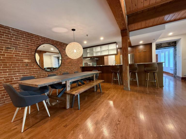2 CH - 2 SDB - Montréal - $3,295 /mo
