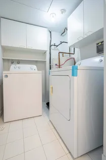 4 rooms apartment of 96m² in Montreal