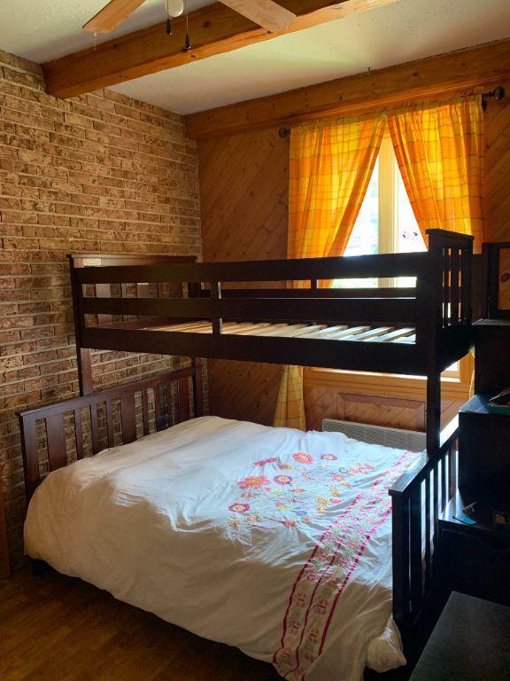 Appartement 5 1/2 (plus salle de lavage et salle de rangement)