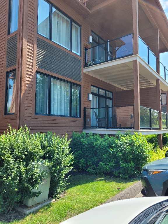 Grand 4 1/2 à louer Bromont