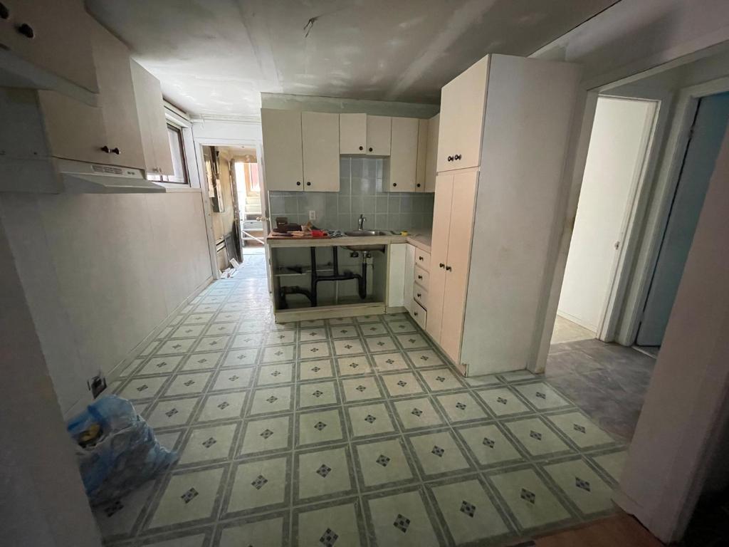 Grand sous-sol 4 1/2 (1350$)