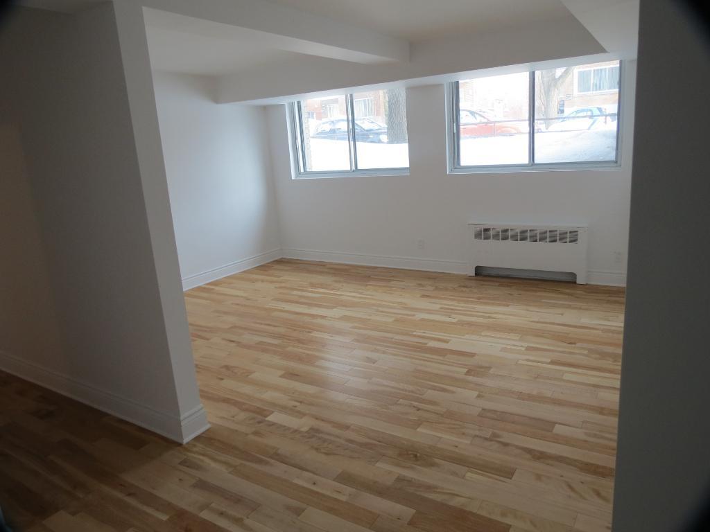 Superbe 4 1/2 Adjacent Outremont/TMR - REM Canora à 5 min