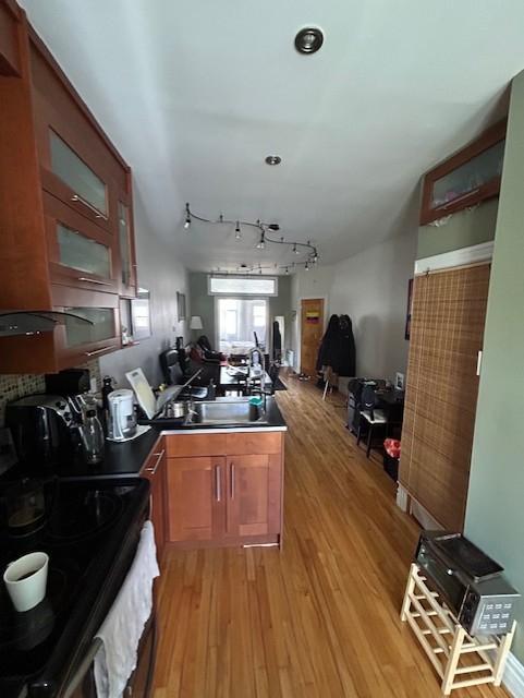 BEL APPARTEMENT COMPLÈTEMENT RÉNOVÉ STYLE LOFT DANS LE SECTEUR LE PLUS RECHERCHÉ DE ROSEMONT