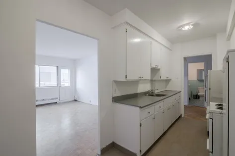 2 rooms apartment of 65m² in Montreal
