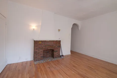 3 rooms apartment of 111m² in Montreal
