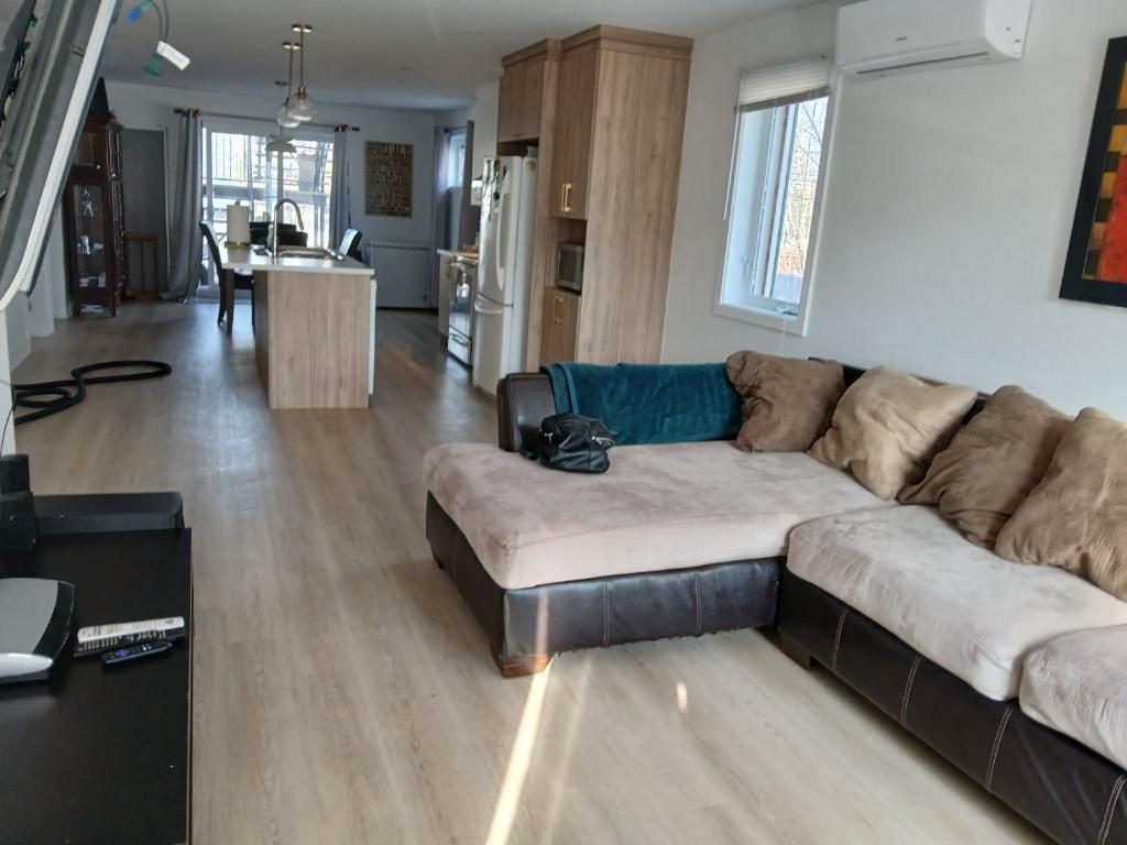 Dernier étage du Triplex - Longueuil