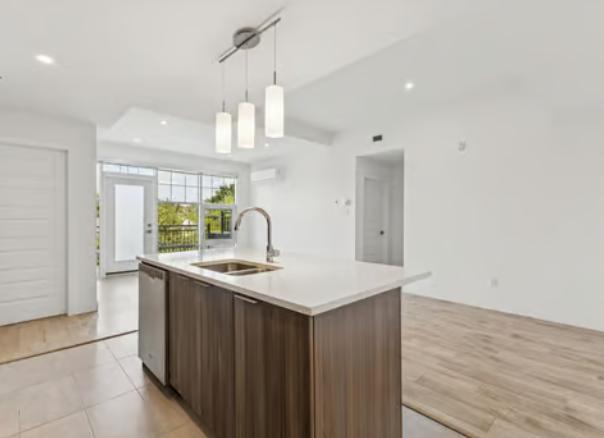 2 CH - 1 SDB - Gatineau - $2,400 /mo