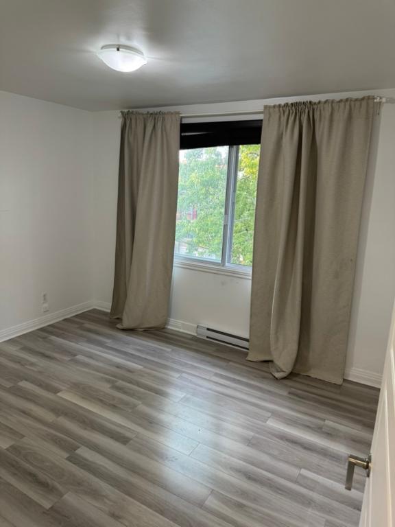 Appartement 4½ à louer Rosemont | 2 chambres | Métro | Stationnement | Libre