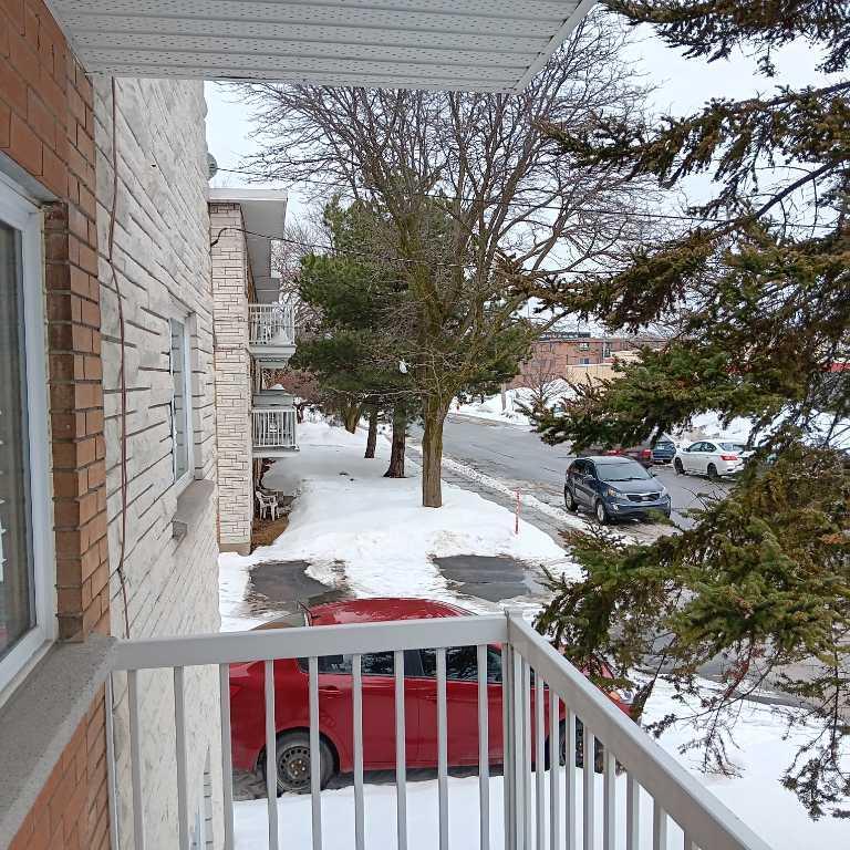 4 1/2 pièces, Rue Lamarre, Vieux-Longueuil (près centre Jacques-Cartier), 1er octobre