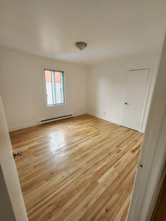 Grand 4 1/2, 3794 Rue Prieur Est.