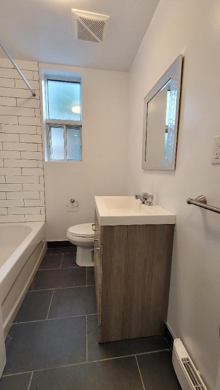 3 1/2 premier de duplex privé Rénové de A à Z à un coin du Marché Jean-Talon
