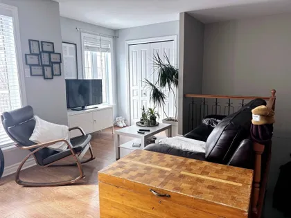 1 room apartment of 76m² in Quebec