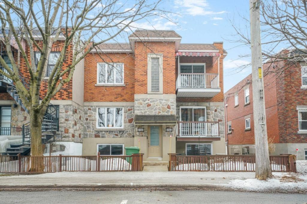 5 ½ à louer – Villeray ✨ Complètement rénové – 1023 pi² Disponible dès maintenant! 2 250 $ / mois
