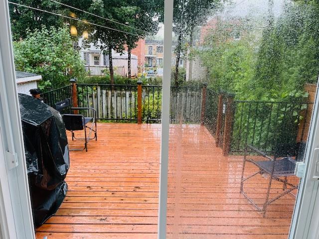 Duplex à louer, 2 Salles de Bain, Terrasse, 100% renové!