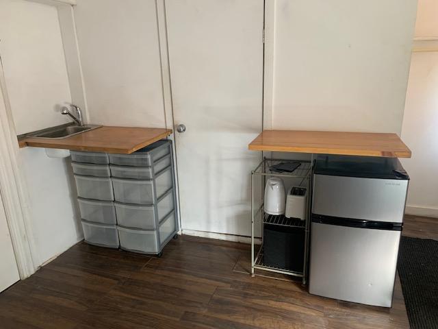 PetitStudio850$Entrée&WCPrivéeToutInclusMeubléWIFI MetroPapineauChauffage Eau-Chaude éclairage5minDuMétroPersonneSeuleCalmeNonFumeur ProprioOccuupant