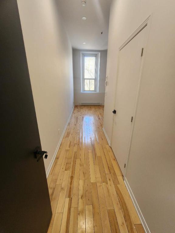 1 CH - 1 SDB - Montréal - $1,195 /mo