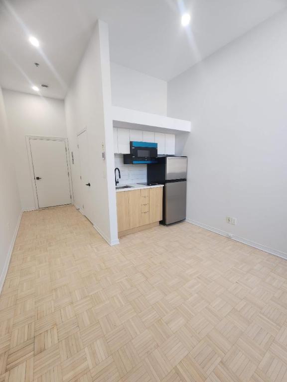 1 CH - 1 SDB - Montréal - $1,195 /mo