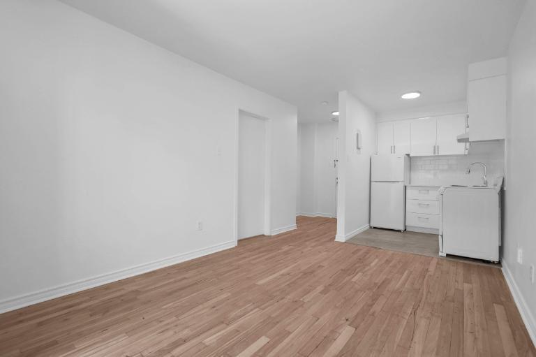 1 CH - 1 SDB - Montréal - $1,075 /mo