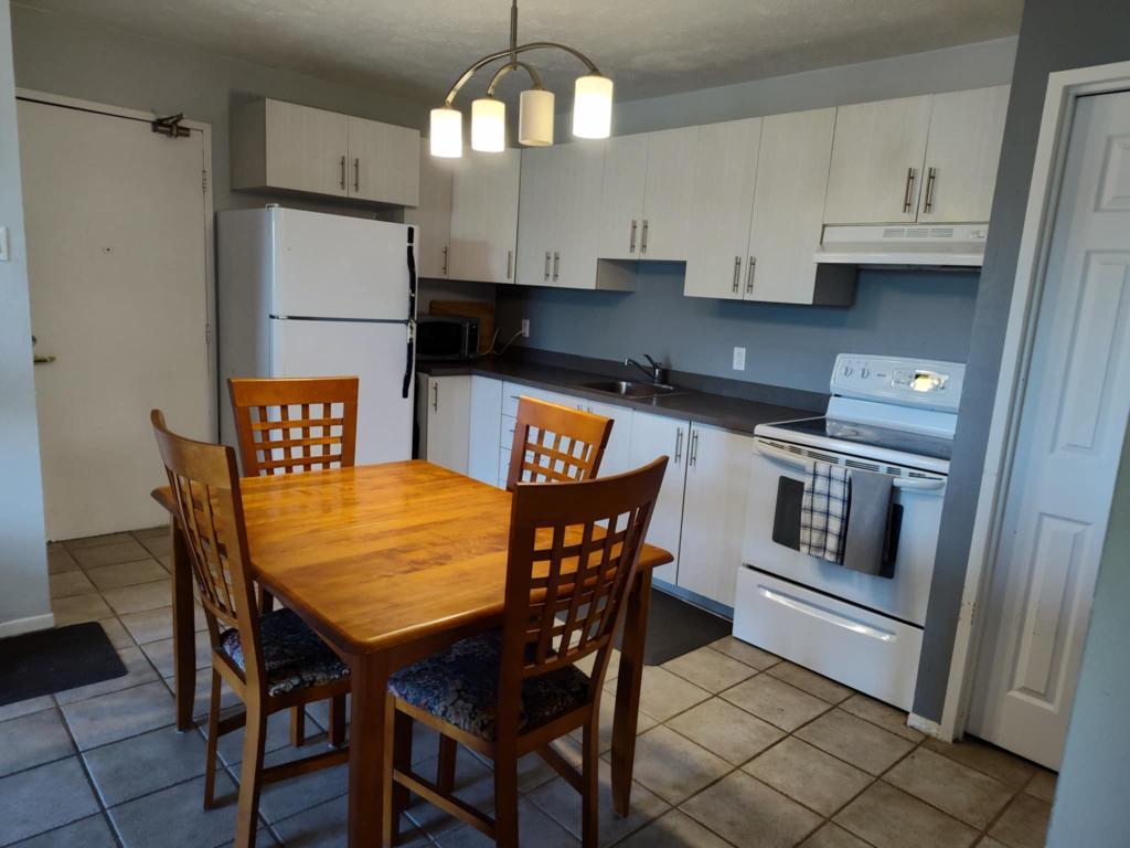 Logement à louer 4 ½ – Disponible 1er octobre à Granby