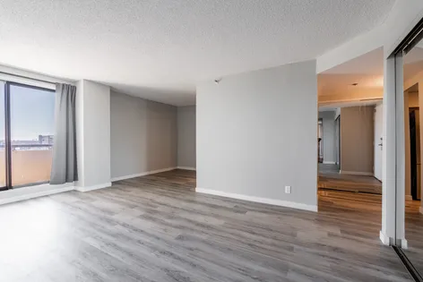 1 room apartment of 60m² in Montreal