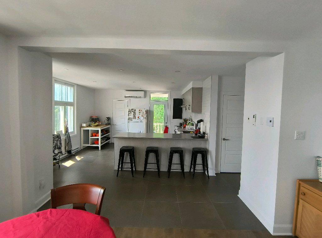 Superbe 4 1/2, rénové en plein coeur du Centre-ville de Joliette