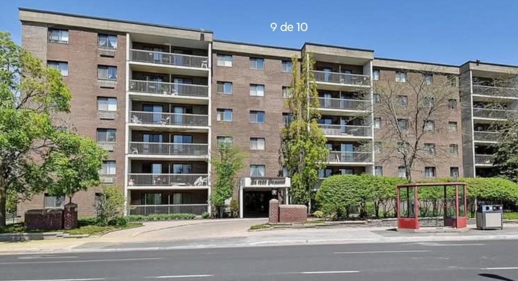 3 1/2 panama Brossard