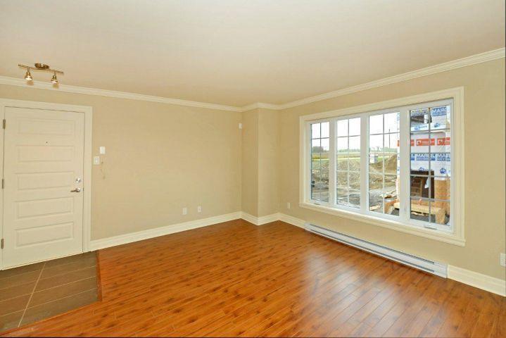 5 ½ À LOUER – 873-877-881 AVENUE DES JARDINS, ST-RÉMI – 1650$/MOIS