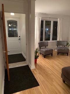 Voici au beau grand 5 pièces, lumineux très propre.
