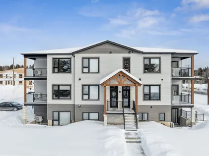 1 room apartment of 69m² in Mont-Tremblant