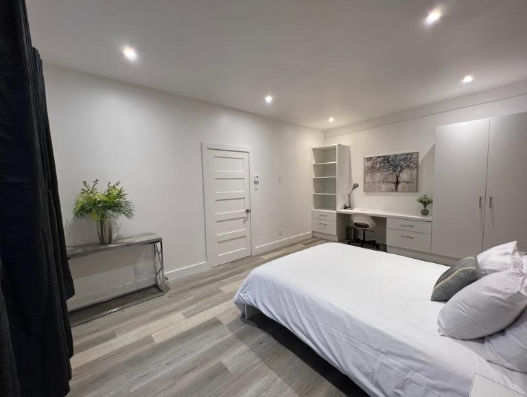 CHAMBRES DE CHARME À LOUER AU CŒUR DU VILLAGE